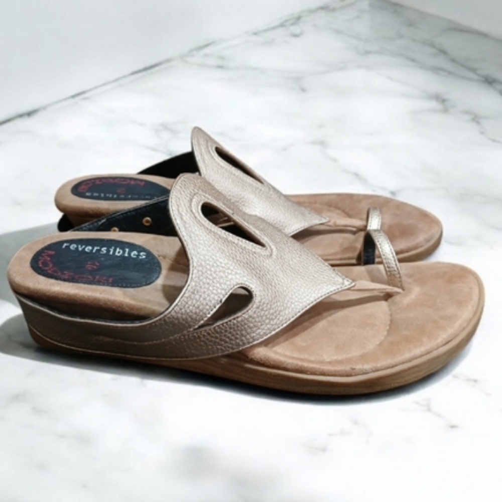 Modzori Reversible Gold Black Reversible Sandal Womans  size 10